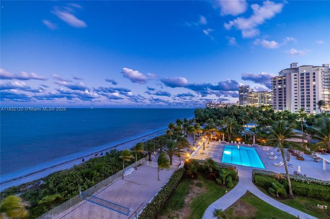 APT-6A - 615 Ocean Dr, Condo with 3 bedrooms, 3 bathrooms and null parking in Key Biscayne FL | Image 38