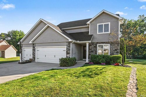2314 Falcon Dr, Warsaw, IN, 46580-7811 | Card Image