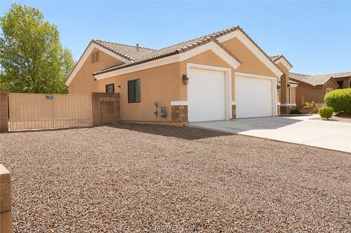 2086 Buena Vista Dr, Kingman, AZ, 86401-5644 | Card Image