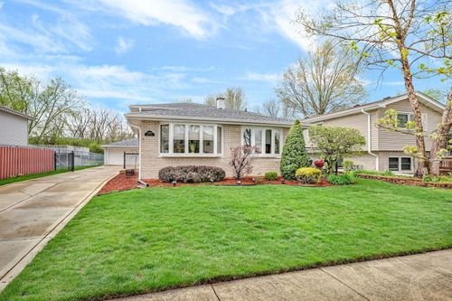 13808 Sandra Ln, Crestwood, IL, 60418-1637 | Card Image