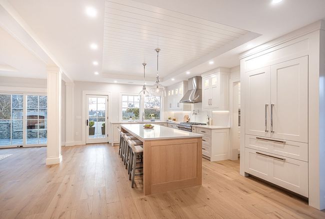 10 Stimpson St, House other with 5 bedrooms, 7 bathrooms and 4 parking in Middletown RI | Image 7