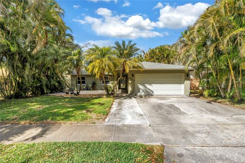 6821 Circlecreek Dr, PINELLAS PARK, FL, 33781-4802 | Card Image