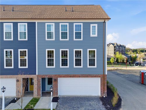 227 Oliver Way, Cranberry Twp, PA, 16066 | Card Image