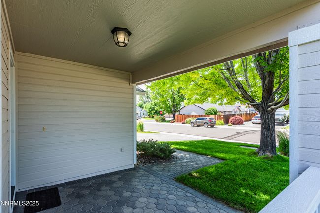 Porch | Image 4