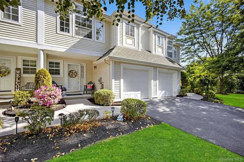 1e-172 Isis Dr, Newburgh, NY, 12550-2589 | Card Image