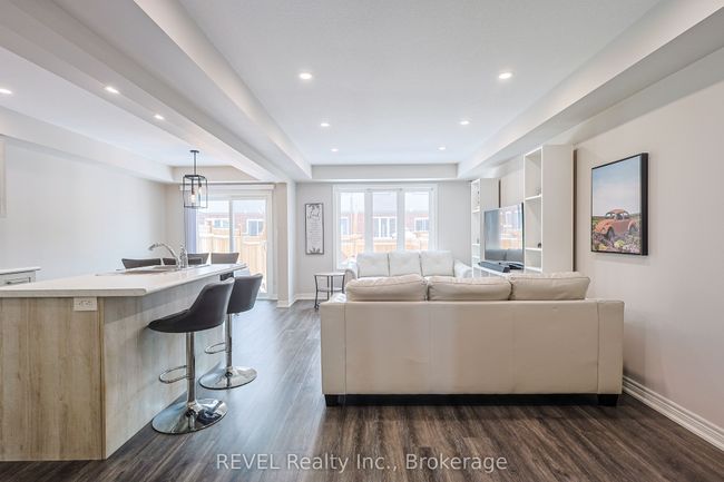 196 Heron St, House attached with 3 bedrooms, 3 bathrooms and 2 parking in Welland ON | Image 10