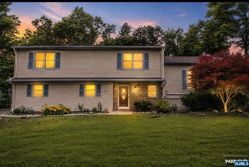 101 Rolling Ridge Rd, West Milford, NJ, 07480-2929 | Card Image