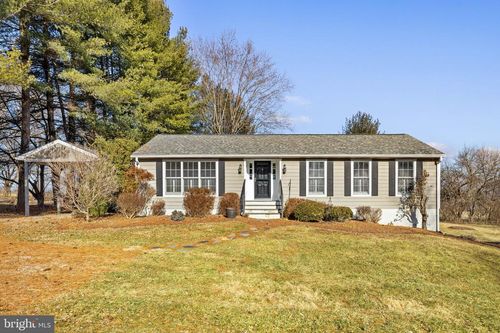 10486 Lord Fairfax Hwy, BOYCE, VA, 22620-2200 | Card Image
