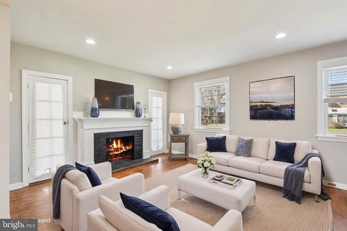 5703 Narcissus Ave, BALTIMORE, MD, 21215-3551 | Card Image