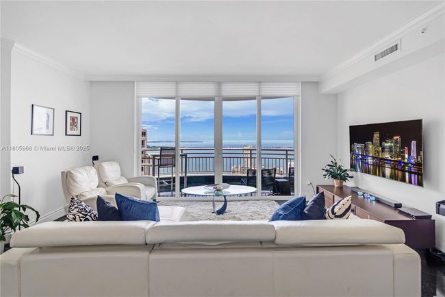 APT-3803 - 848 Brickell Key Dr, Condo with 1 bedrooms, 2 bathrooms and null parking in Miami FL | Image 12