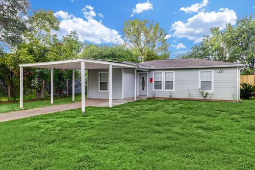 6634 Granite St, Houston, TX, 77092-5712 | Card Image