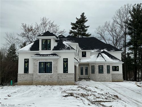 26117 N Woodland Rd, Beachwood, OH, 44122-1735 | Card Image