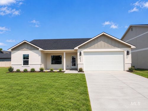 209 E Elm St, New Plymouth, ID, 83655-5009 | Card Image