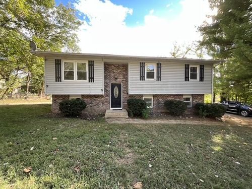 214 W Thornburgh St, West Plains, MO, 65775-3049 | Card Image