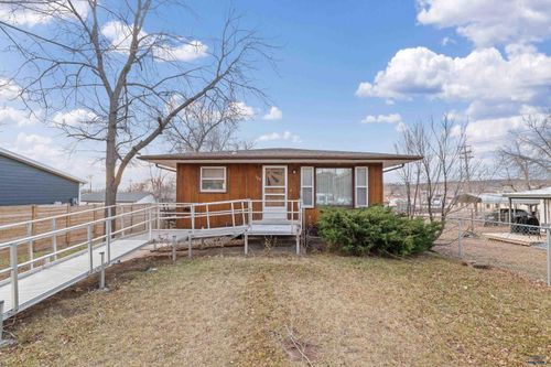 109 E Philadelphia, Rapid City, SD, 57701 | Card Image