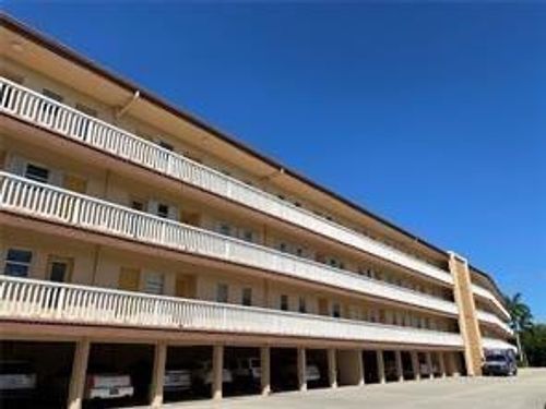 207-6701 Cypress Rd, Plantation, FL, 33317-3089 | Card Image