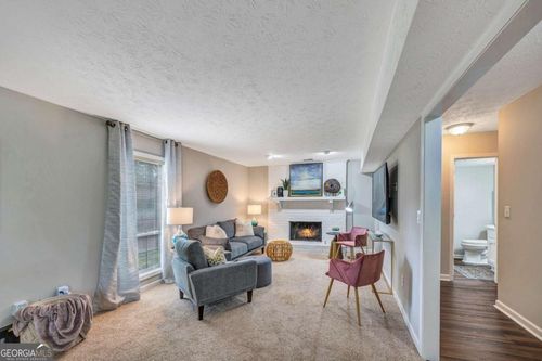 2011 Kemp Rd, marietta, GA, 30066-6722 | Card Image