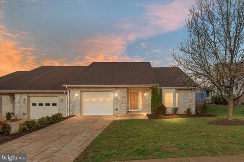 154 Daniel Ct, STRASBURG, VA, 22657-2678 | Card Image