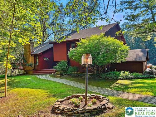 199 Shadow Ridge Dr, Brodheadsville, PA, 18322-7111 | Card Image