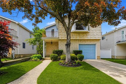 627 Lamoka Avenue, Staten Island, NY, 10312 | Card Image