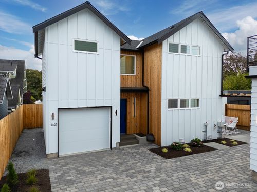 1107 Nw 65th St, Seattle, WA, 98117-5220 | Card Image