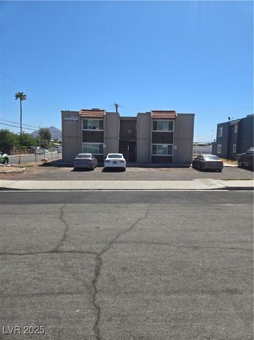 apt-d-33 Gold Bar Ct, Las Vegas, NV, 89110-4307 | Card Image