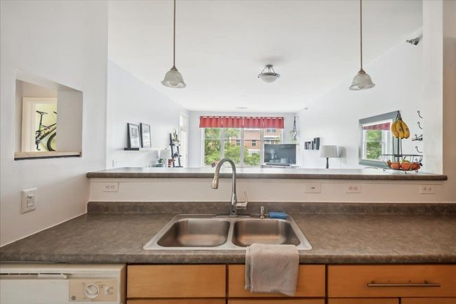 APT-217 - 370 Farrell St, Condo with 2 bedrooms, 2 bathrooms and null parking in South Burlington VT | Image 13