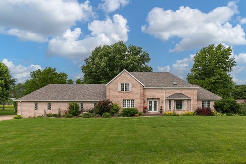 10910 51st Street Ct, Milan, IL, 61264-5126 | Card Image