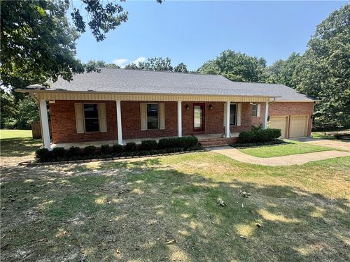 1197 Ridgeview Ln, Russellville, AR, 72802-1928 | Card Image