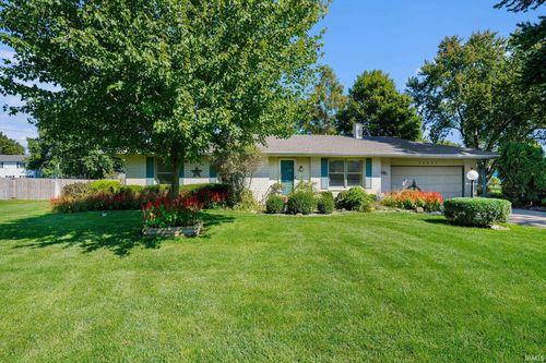 24663 Aric Way, Elkhart, IN, 46517-3351 | Card Image