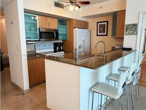 ph5-17555 Atlantic Blvd, Sunny Isles Beach, FL, 33160 | Card Image