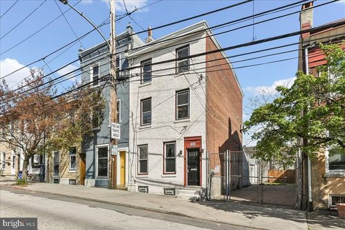 3654 Calumet St, Philadelphia, PA, 19129-1750 | Card Image