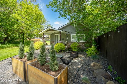 924 N 6th St, Coeur D Alene, ID, 83814-3120 | Card Image