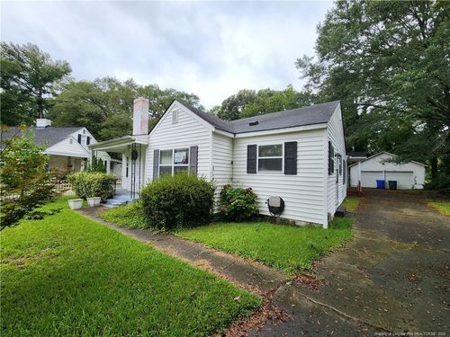 140 W Circle Ct, Fayetteville, NC, 28301-3877 | Card Image