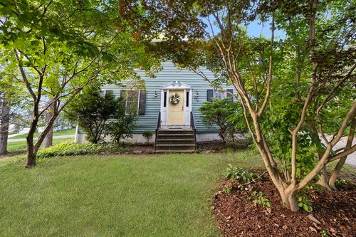 524 County St, Seekonk, MA, 02771-3310 | Card Image