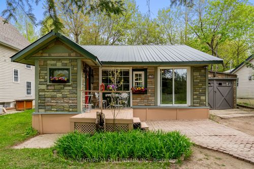 13 Old Pavillion Rd, Cheltenham, ON, L7C3J8 | Card Image