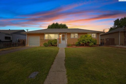 1923 Hood Avenue, Richland, WA, 99354 | Card Image