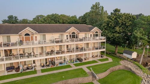 b2-14 Iowa St, Arnolds Park, IA, 51331-7796 | Card Image