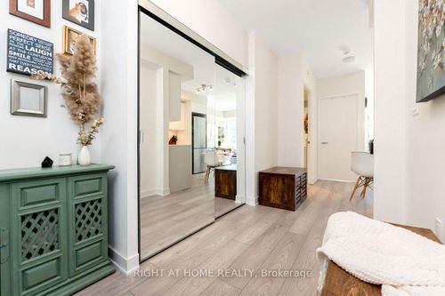 1606-195 Redpath Ave, Toronto, ON, M4P0E4 | Card Image