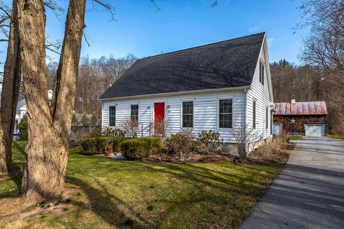 530 Route 313, Arlington, VT, 05250 | Card Image