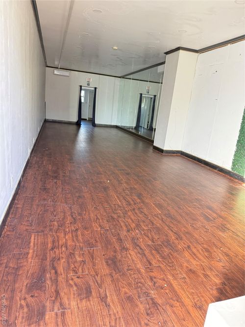 a-201 Main St, Freeport, NY, 11520-2230 | Card Image