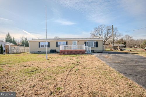 946 Vandyke Greenspring Rd, TOWNSEND, DE, 19734-9218 | Card Image