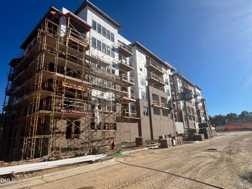 600-211 S Creek Xing, Chapel Hill, NC, 27514 | Card Image