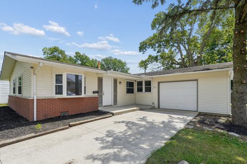 100 Canterbury Dr, London, OH, 43140-1222 | Card Image