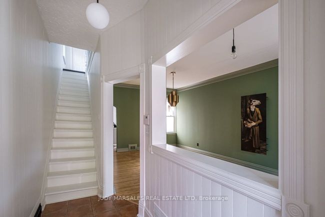 72 Oak Ave, House other with 3 bedrooms, 1 bathrooms and 1 parking in Hamilton ON | Image 6