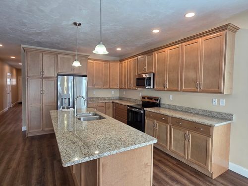 61-122 Integrity Drive, Rutland, MA, 01543 | Card Image