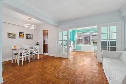 6q-63-33 98th Pl, Rego Park, NY, 11374 | Card Image