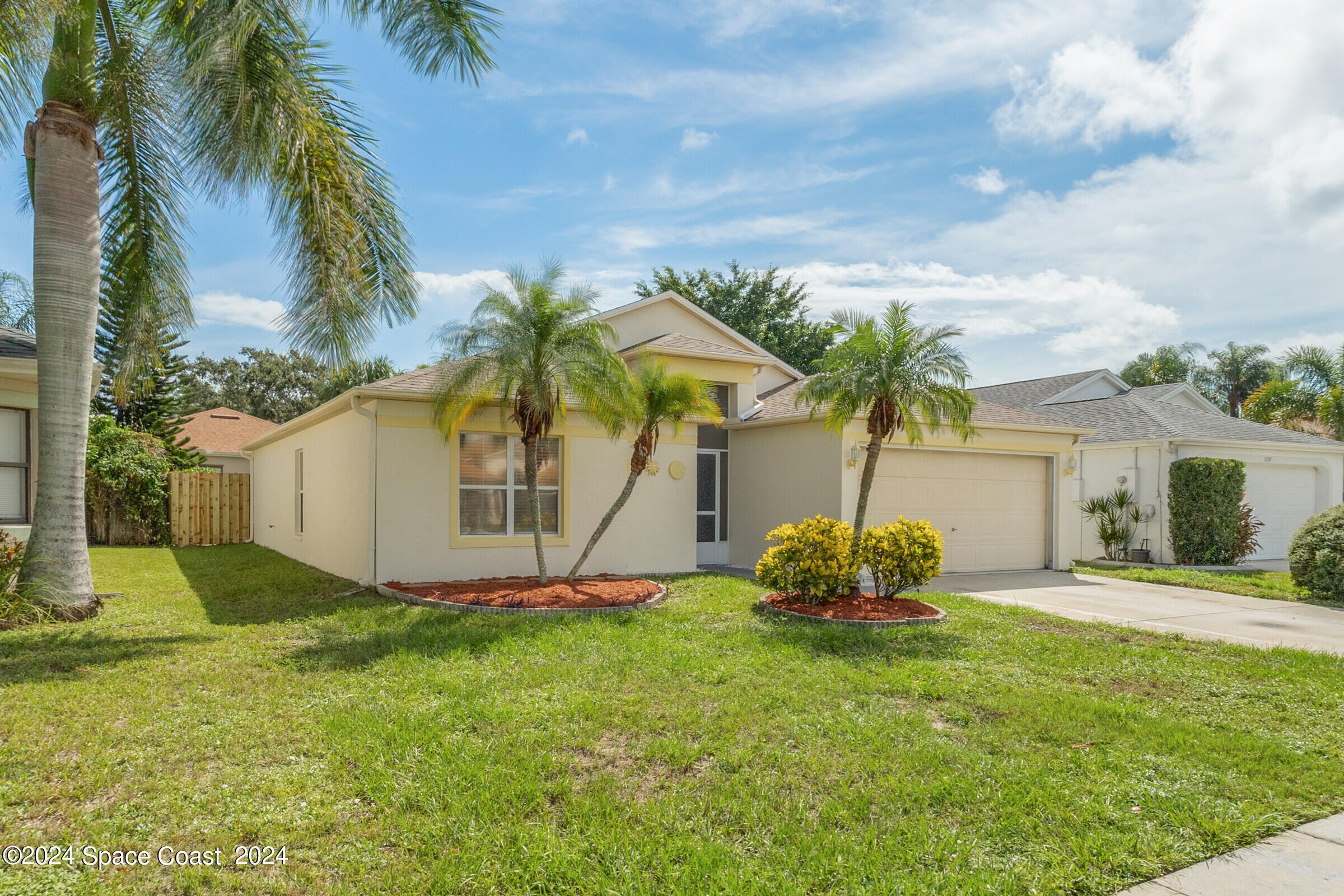 Bracken Ln, Melbourne, FL 32940