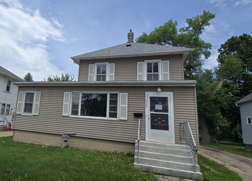 922 White St, Jackson, MN, 56143-1473 | Card Image