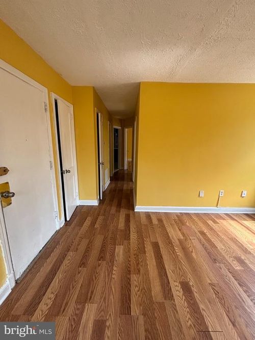 4-3204 28th St Se, WASHINGTON, DC, 20020-1831 | Card Image